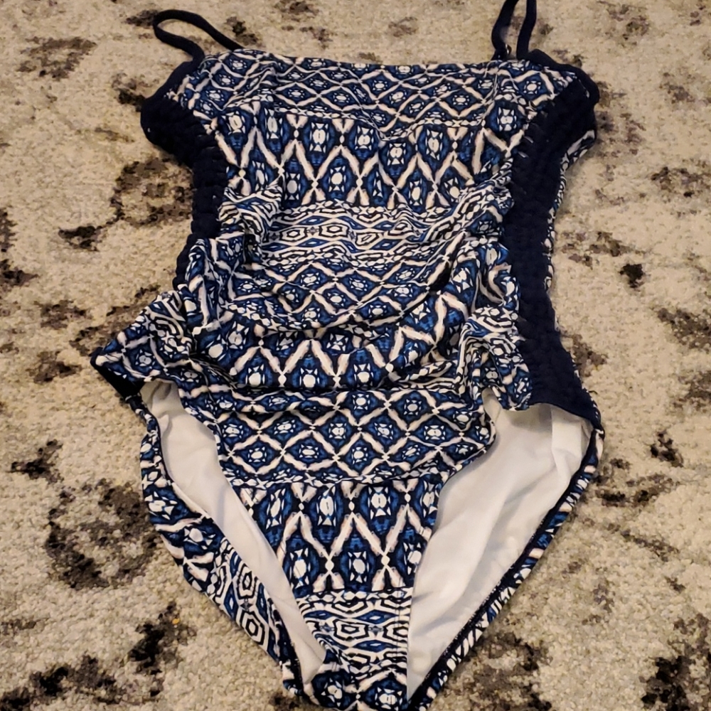 Woman's one piece bathing suit